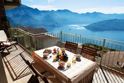 Image de Appartement de vacances Parzanica pour 2 - 4 personnes avec 1 chambre Ă coucher - Logement de vacanc