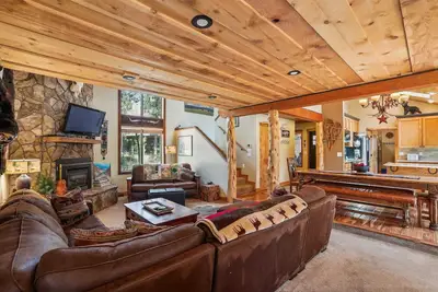 Image de 19 Malheur-Sunriver, Oregon: Hot Tub, Bbq, WiFi, Sharc Aquatics, Tubing Hill, Mt. Bachelor, Golf, Deschutes River, Tennis, Bike Paths
