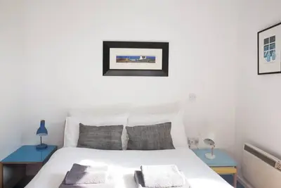 Image de Spacious, modern 2-bed in Temple Bar with views across the City