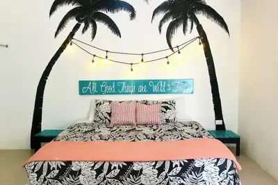 Image de The Jungalow - Fun Family Jungle Bungalow\n\n\n
