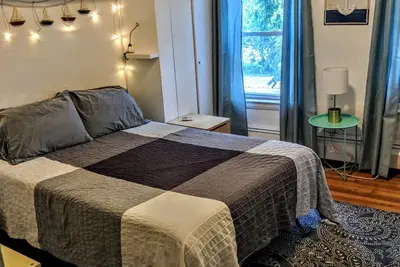 Great Apartment on River/ Harvard Square two blocks\n