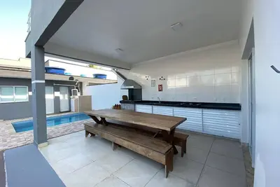 Image de Linda Casa Para sua FamĂlia no Melhor CondomĂnio