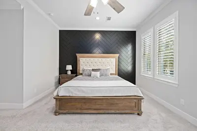 Image de Back Yard River Oaks- 3 Bed Townhome- Perfect Space-Large Garage