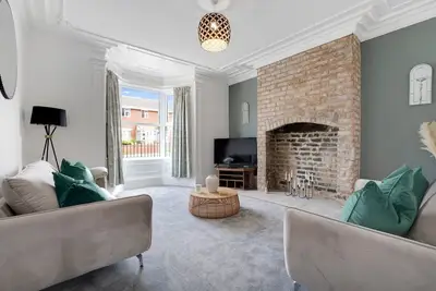 Image de Stunning 4 Bed Home, Free Parking