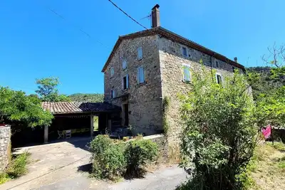 Image de La maison des Marges-Les Vans-Ardèche-Grotte Chauvet