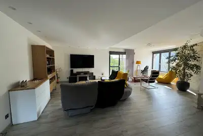 Image de Loft 195 m² · Bord de l'eau · Terrasse  · Nevers