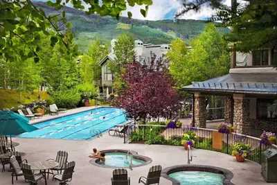 Image de True ski in/ski out 3br in Beaver Creek Highlands - complex pool, hot tubs, gym!