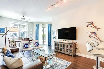 Image de Waterfront luxurious 2 bedrooms apartment with all amenities in fabulous Lantana