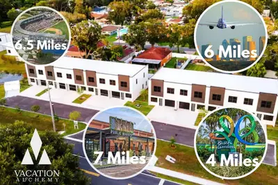 Image de 4 Co-Located Central Tampa Townhomes, Fully Loaded
