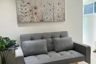 Image de Cozy Modern 1br/Private Entrance +Free Laundry\n\n