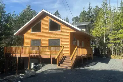 Image de Wild Wolf Cabin 3 bedroom, 2 Bath Near Fishing Harbors, Ketchikan