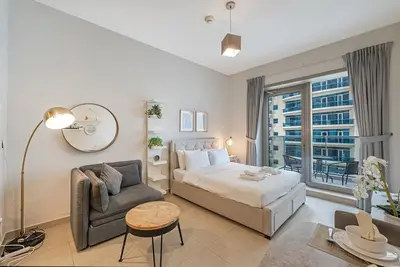 Image de Walk to Jbr Beach | Marina Studio Stay I Wi-fi