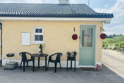 Image de Semi-Detached Old Style One Bedroom Apartment