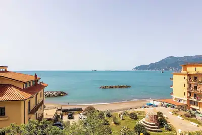 Image de Casa Elan Salerno, large and bright apartment, a stone's throw from the beach