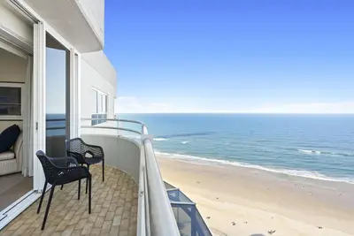 Image de Zenith - 3 Bedroom Courtyard