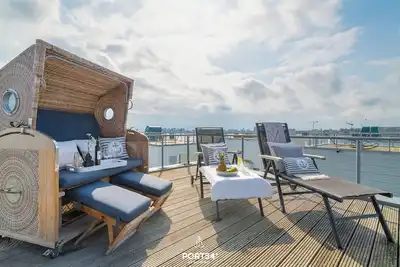 Image de Ankerlicht - Schwimmendes Haus, Sauna, Dachterrasse mit 360° Blick, Strandkorb