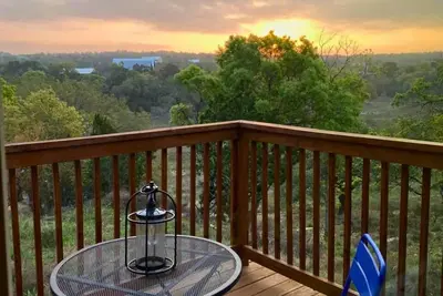 Image de Breathtaking Views | Hilltop for Couples | Firepit