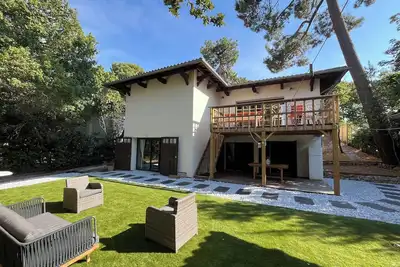 Image de Villa Piscine \/ climatisation \/ 6 chambres - 14 couchages