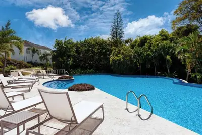 Image de Royal Villa 17 in St James by Personal Villas - Perfect Retreat for Relaxation
