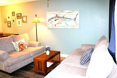 Image de Third floor view overlooking canal