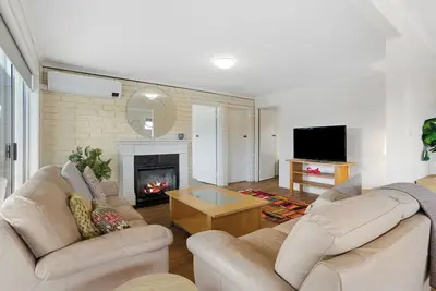Image de Solar Pool, Tennis Court, 4 Bedrooms, Russell In Sorrento
