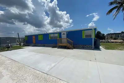 Image de Sandpiper Snook is a Waterfront 2 Bedroom / 2 Bathroom Home with Boat Lift