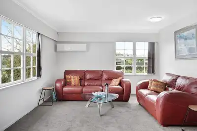 Image de Sunlit Glow Home with Parking and Air-con