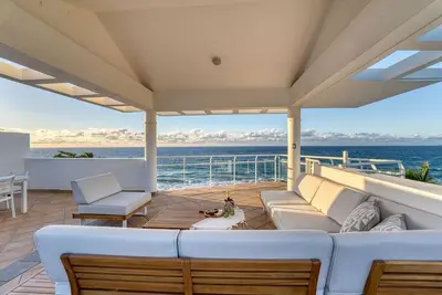 Image de Sandy Beach Oceanfront Penthouse