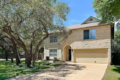 Image de 3-bedroom home with private pool, gym room, close to Downtown Austin