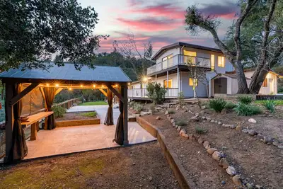 Image de Serene wine country home, central Ac, close to golf, hiking, wineries & dining