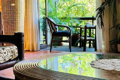 Image de Loft spacieux: Clim, Balcon, 4 Min de la Plage