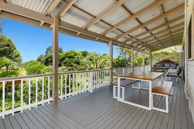 Image de Classic Beach House on Surfside - Pet Friendly