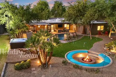 Image de Scottsdale Luxe Retreat - 5br Pool, Spa, Firepit & Pizza Oven