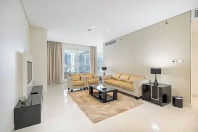 Image de Premium 3br with Canal View Comfort!