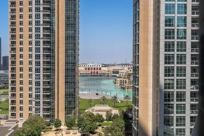 Image de Graceful 2-Bedrooms Apartment near Burj Khalifa and Dubai Mall!