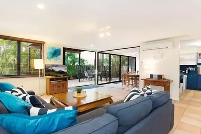 Image de Campbell Street 2/4, Moffat Beach