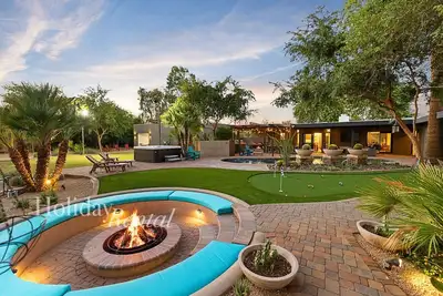 Image de 5br Luxe Retreat W/ Heated Pool, Hot Tub, Pizza Oven, Bocce & Casita