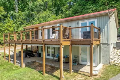 Image de TyrrellsPass Lake Home Lenoir City (Fort Loudon)