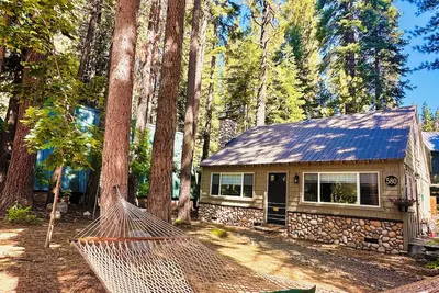 Image de 3-Bedroom Tahoe Retreat, Steps to the Lake, Private Pier, Minutes to Ski Resorts
