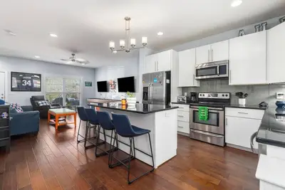 Image de Kid Friendly Townhome! 3\/4 mi to Jordan Hare!