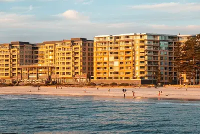 Image de Belle Escapes - Beachside Apartment in Glenelg