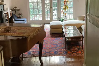 Image de Historic Garden Triplex in Prime West Village Location