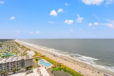 Image de Ocean View Comfort | Steps from Ocean | Book Today | Rt 1909