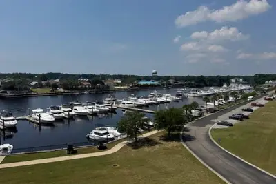Image de Yacht Club 2-505 - Three Bedroom
