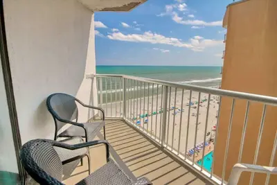 Image de Carol's Coastal Getaway
