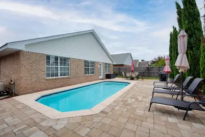 Image de 3 Bedroom Private Pool - Golf Cart Included - 5 Min Walk To Private Beach Access