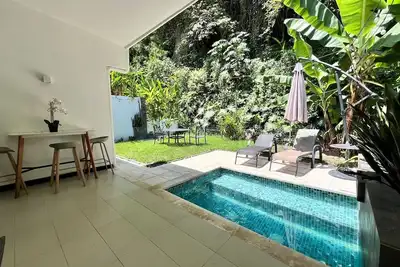 Image de Charming 3-bedroom condo with pool, Ac, WiFi in peaceful Herradura, pet friendly