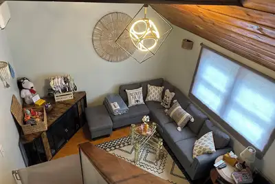 Image de Pawfect Family Retreat! 2bd, 1ba, loft. W privateDogPark, Cls to ski, hike, ZoomFlume