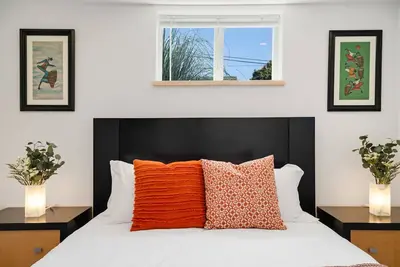 Image de Perch - Phinney Ridge: Spacious & Cozy Basement Suite