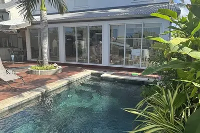 Image de MAÏDIANA classé 4 étoiles - Magnifique villa 4 étoiles - 5 ch - 10 pers - piscine chauffée. . .
